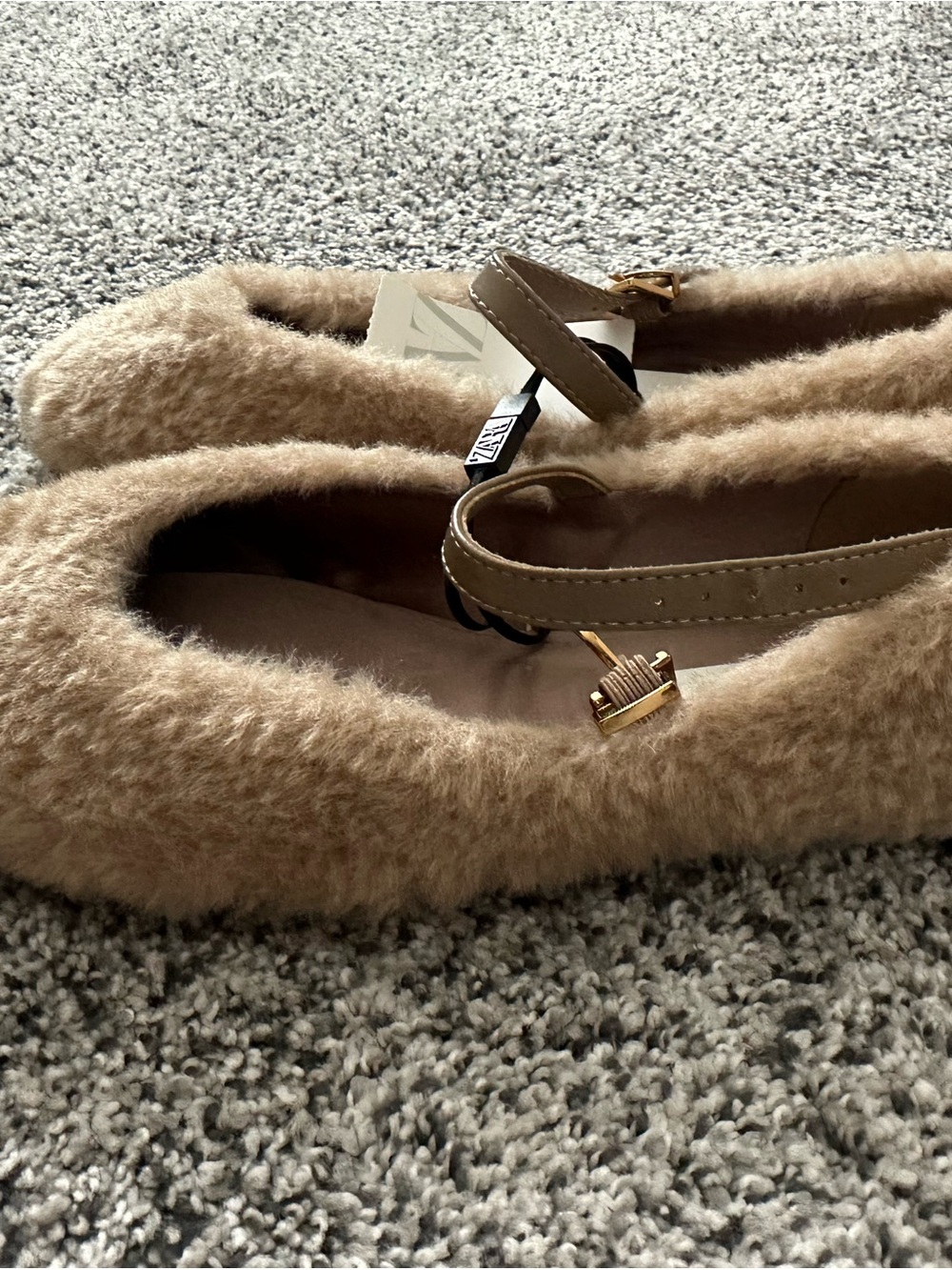 ZARA Tan Faux-Fur Mary Jane Flats with Gold Buckles - Picture 2 of 3